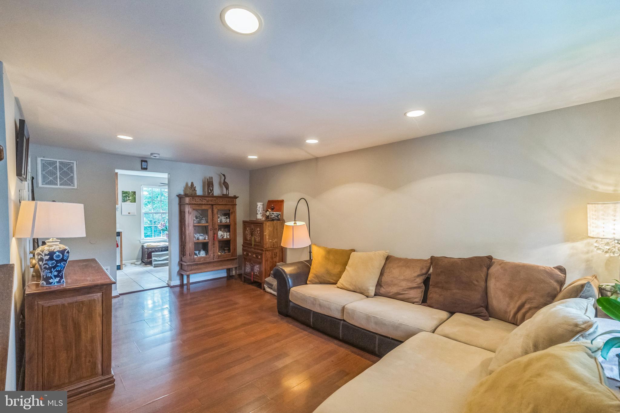 8510 Braxted Lane Manassas, VA 20110 - Photo 4 of 19