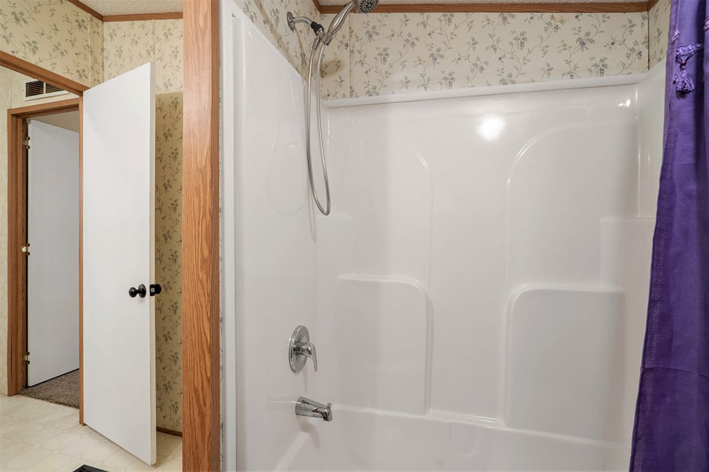 359 Norton Bridge Road Chatsworth, GA 30705 - Photo 23 of 28 a bathroom with a shower