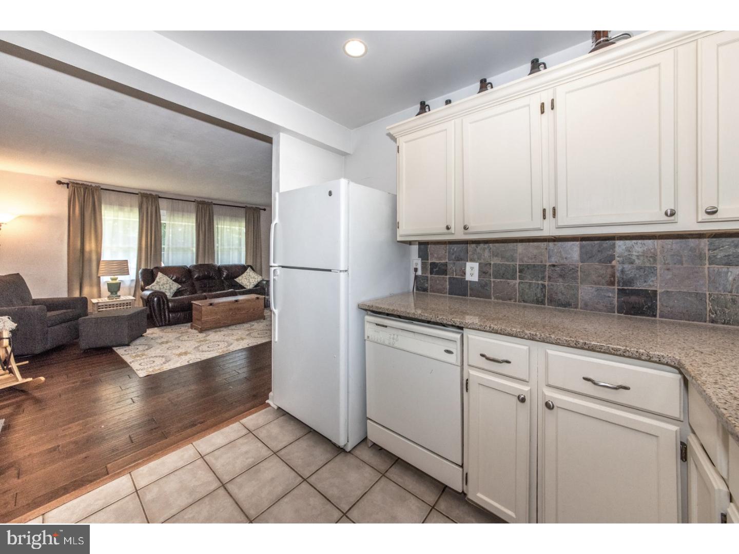 28 Goodrock Road Levittown, PA 19057 - Photo 14 of 25