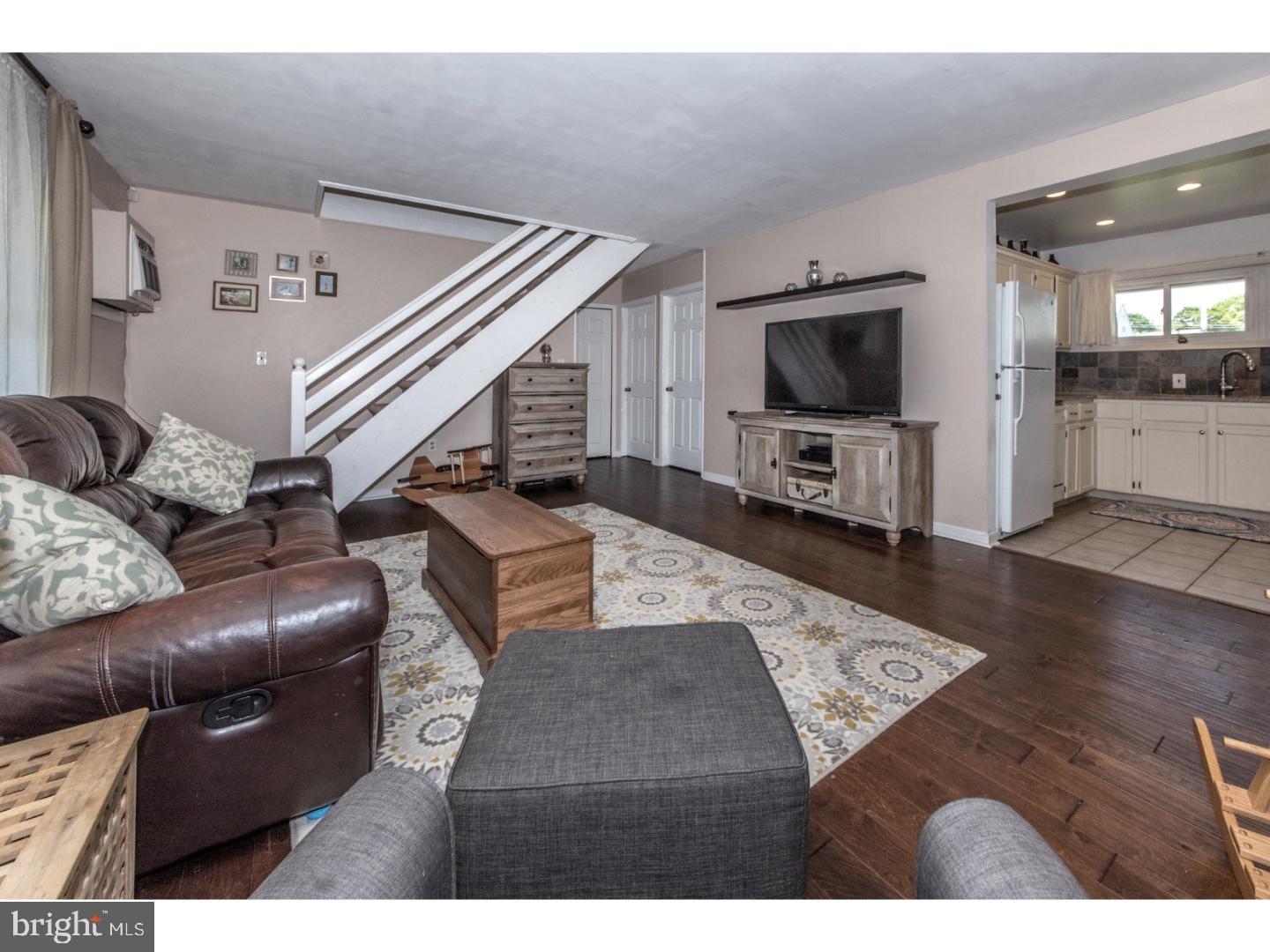 28 Goodrock Road Levittown, PA 19057 - Photo 8 of 25