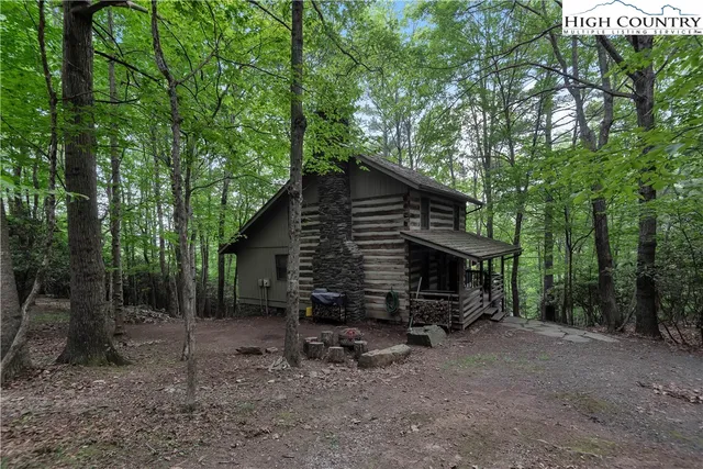 $359,900 | 682 Stonebridge Lane, Todd, NC 28684