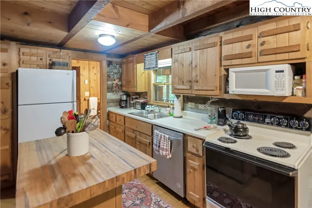 $359,900 | 682 Stonebridge Lane, Todd, NC 28684