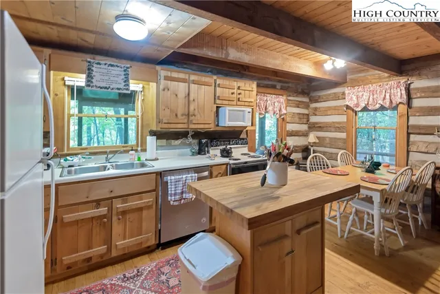 $359,900 | 682 Stonebridge Lane, Todd, NC 28684