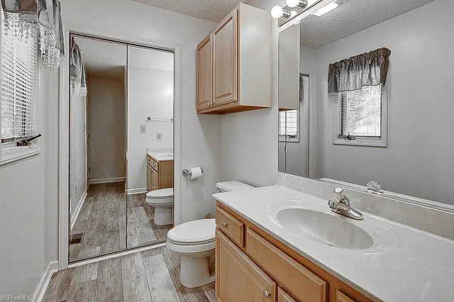 $479,900 | 104 Willowbrook Drive, Thomasville, NC 27360