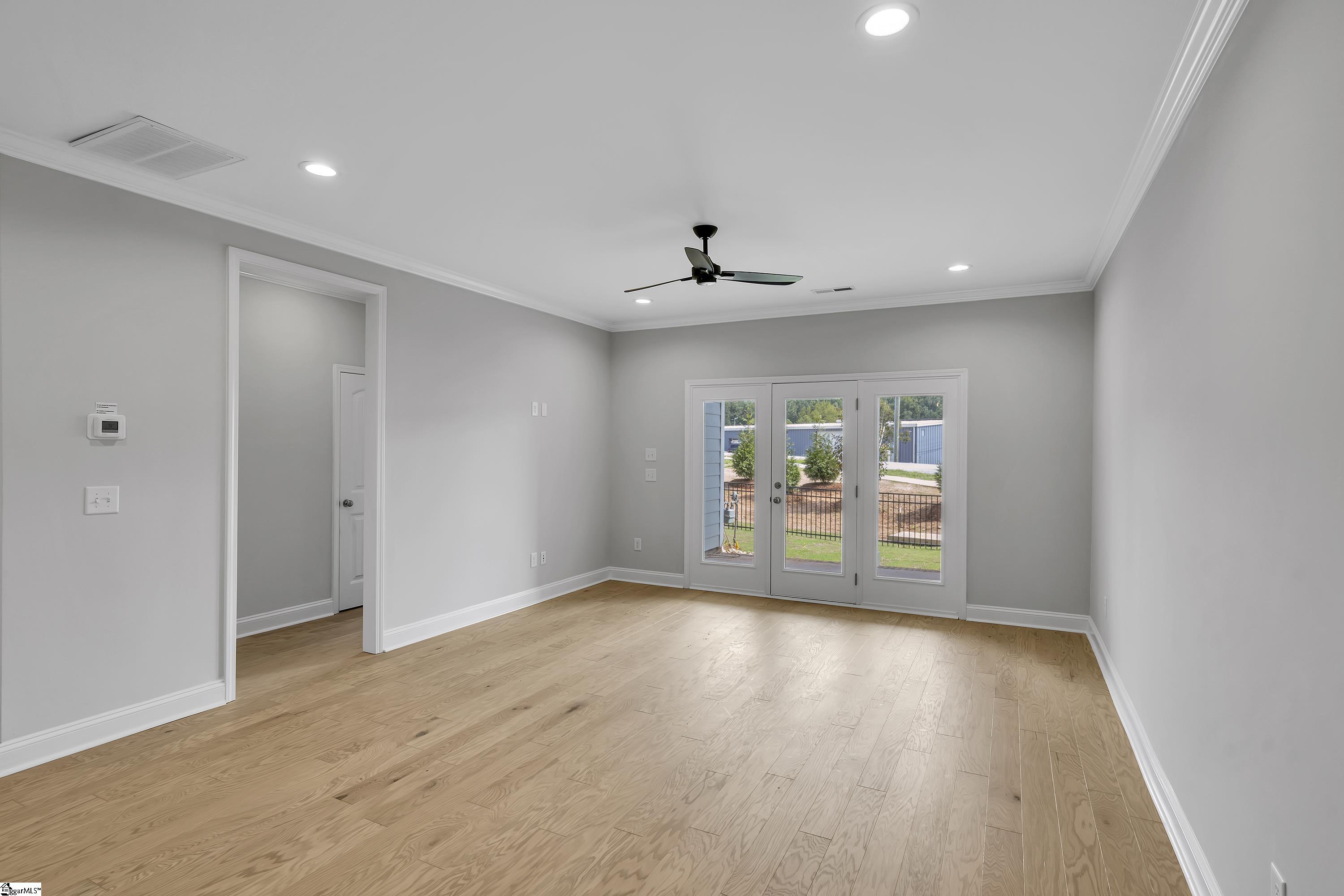 8 Red Lion Road, Unit SITE 15 Greenville, SC 29607 - Photo 5 of 23 Living room