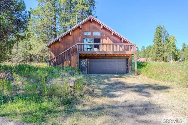 $389,000 | 2813 East Pinehaven Drive, Island Park, ID 83429