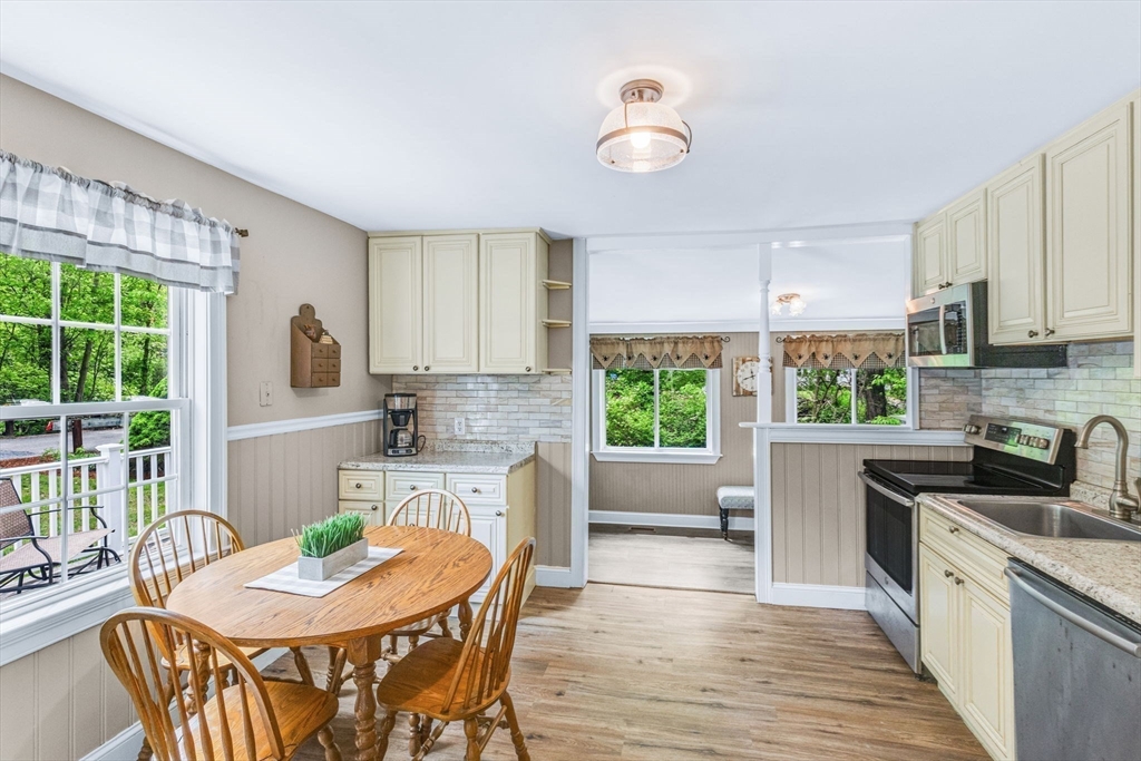 4 4th Road Hopkinton, MA 01748 - Photo 10 of 27 Gallery Image 10