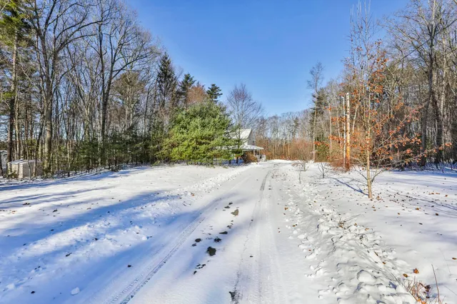 $550,000 | 12 Beaver Lake Road, Derry, NH 03038