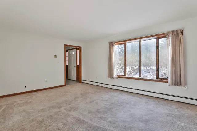 $550,000 | 12 Beaver Lake Road, Derry, NH 03038