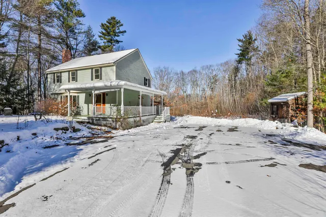 $550,000 | 12 Beaver Lake Road, Derry, NH 03038