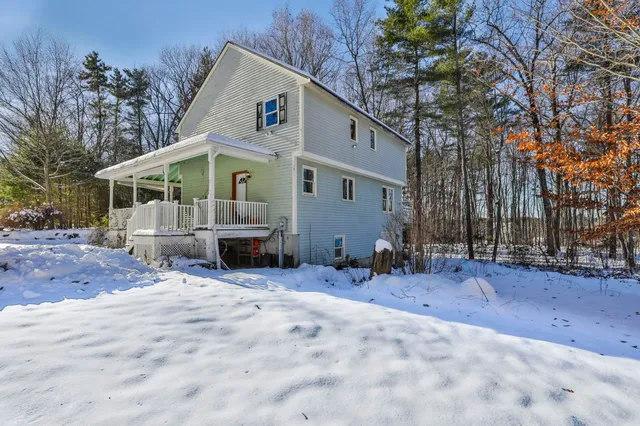 $550,000 | 12 Beaver Lake Road, Derry, NH 03038
