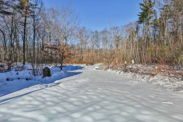 $550,000 | 12 Beaver Lake Road, Derry, NH 03038