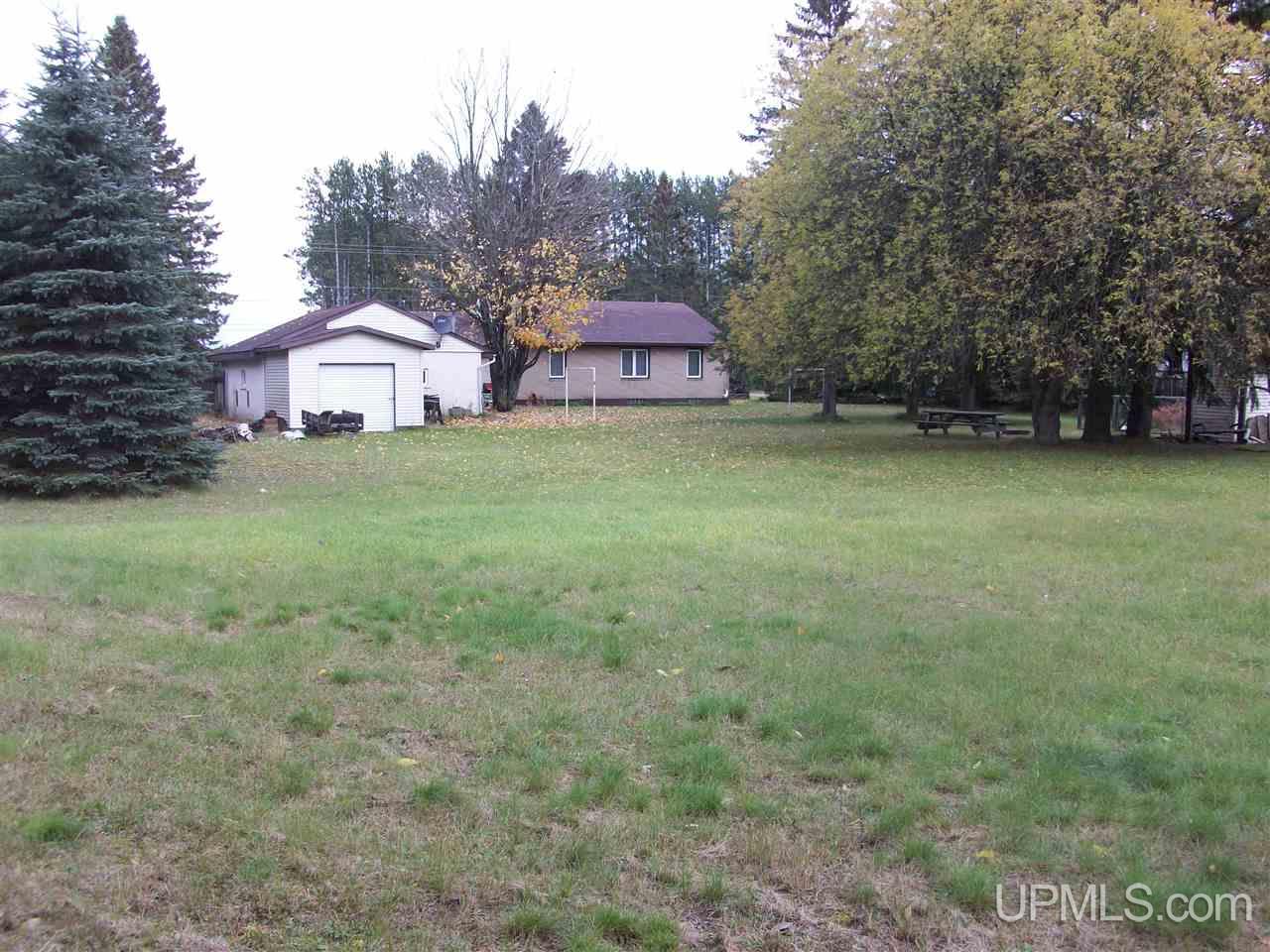 4903 Danforth Road Escanaba, MI 49829 - Photo 38 of 43