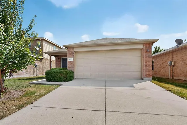 $2,050 | 9120 Sun Haven Way, Fort Worth, TX 76244