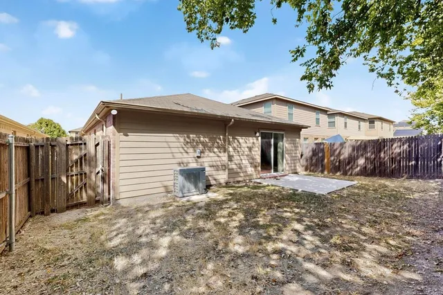 $2,050 | 9120 Sun Haven Way, Fort Worth, TX 76244