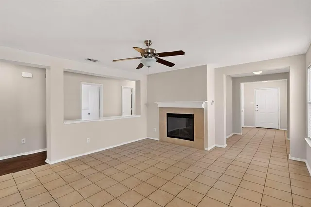 $2,050 | 9120 Sun Haven Way, Fort Worth, TX 76244