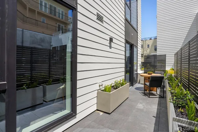 $1,899,000 | 915 North Point Street, Unit 206, San Francisco, CA 94109