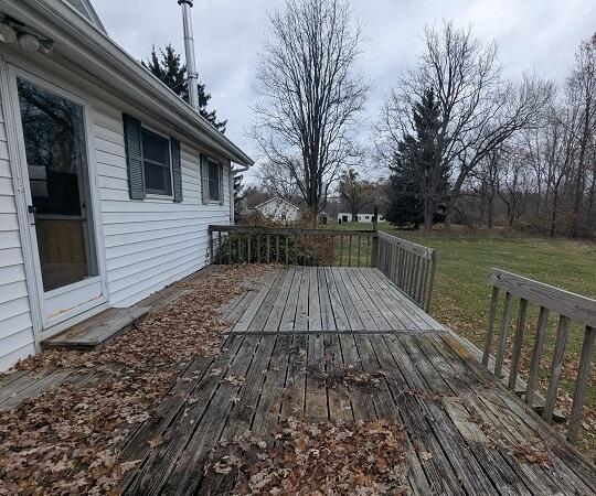 14271 Woodbury Road Haslett, MI 48840 - Photo 11 of 14 Back deck