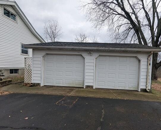 14271 Woodbury Road Haslett, MI 48840 - Photo 14 of 14 garage