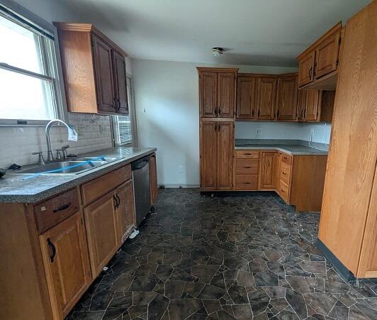 14271 Woodbury Road Haslett, MI 48840 - Photo 4 of 14 Kitchen