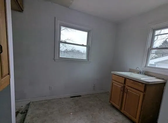 $184,950 | 14271 Woodbury Road, Haslett, MI 48840