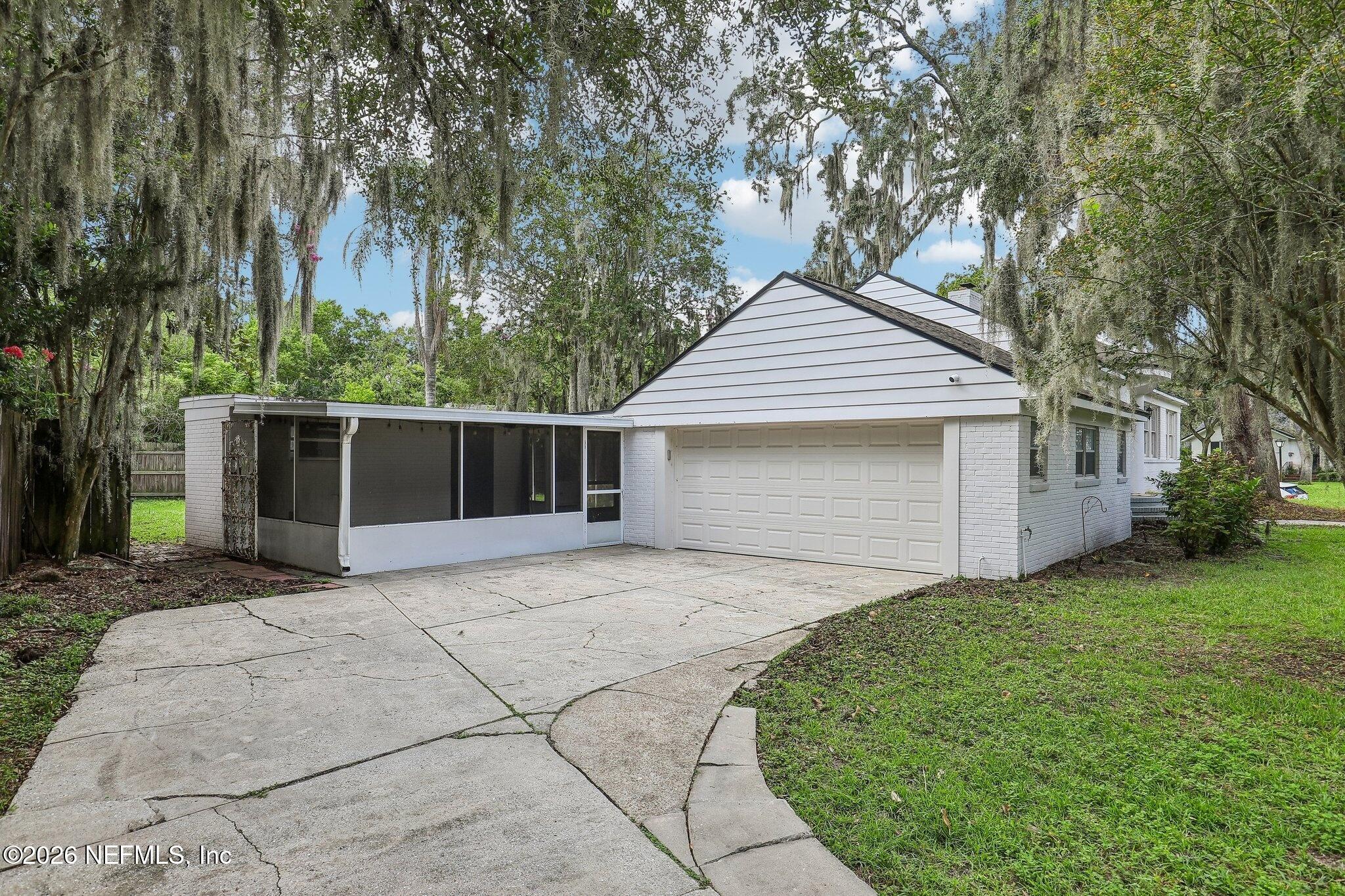 3010 Jolly Road Jacksonville, FL 32207 - Photo 22 of 24 item_36 (5)