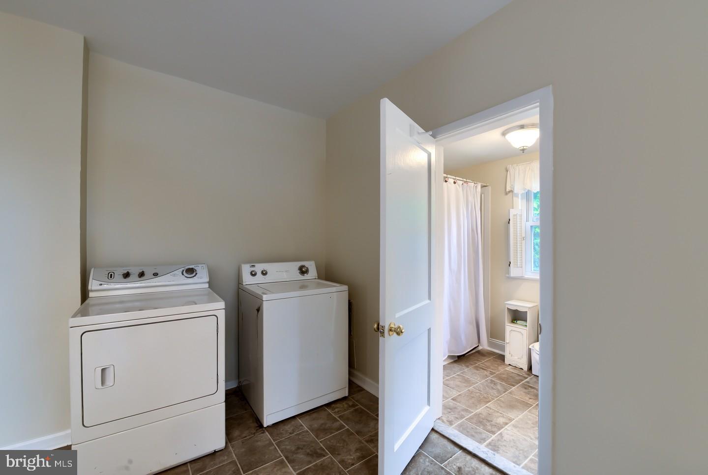 109 Main Street Delran, NJ 08075 - Photo 12 of 23 Gallery Image 12