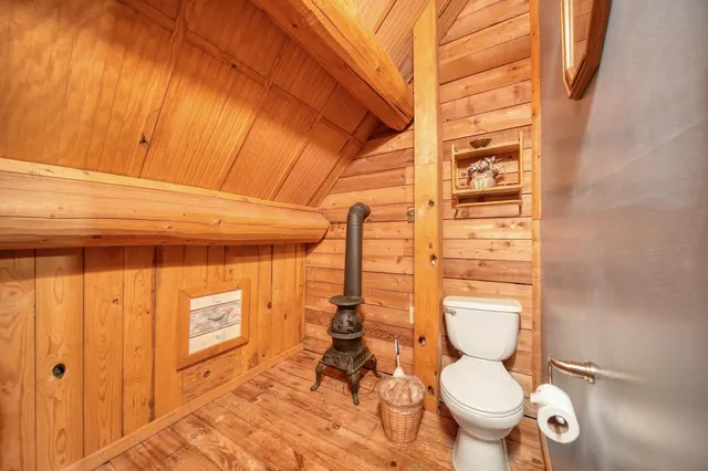 $619,900 | 169.5 Pine Hill Lake Drive, Horton, MI 49246