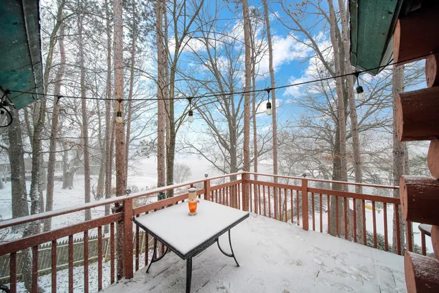 $619,900 | 169.5 Pine Hill Lake Drive, Horton, MI 49246