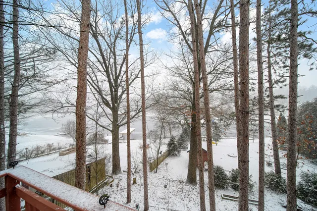 $619,900 | 169.5 Pine Hill Lake Drive, Horton, MI 49246