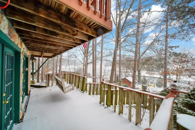 $619,900 | 169.5 Pine Hill Lake Drive, Horton, MI 49246