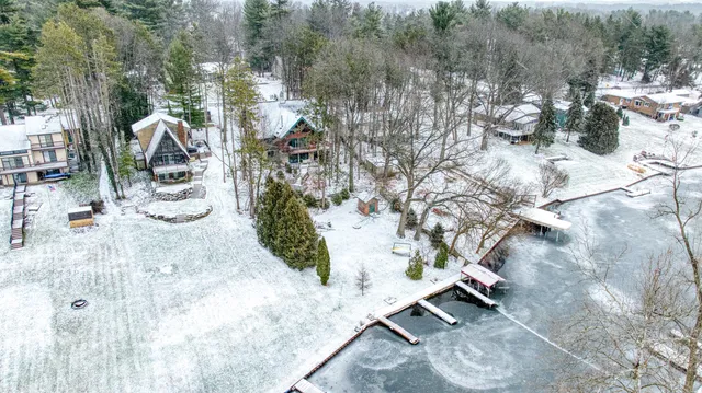 $619,900 | 169.5 Pine Hill Lake Drive, Horton, MI 49246