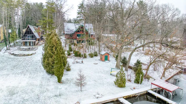 $619,900 | 169.5 Pine Hill Lake Drive, Horton, MI 49246