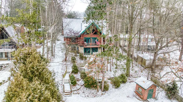 $619,900 | 169.5 Pine Hill Lake Drive, Horton, MI 49246