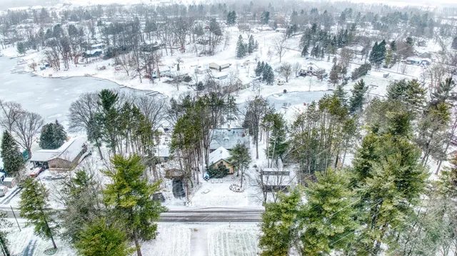 $619,900 | 169.5 Pine Hill Lake Drive, Horton, MI 49246