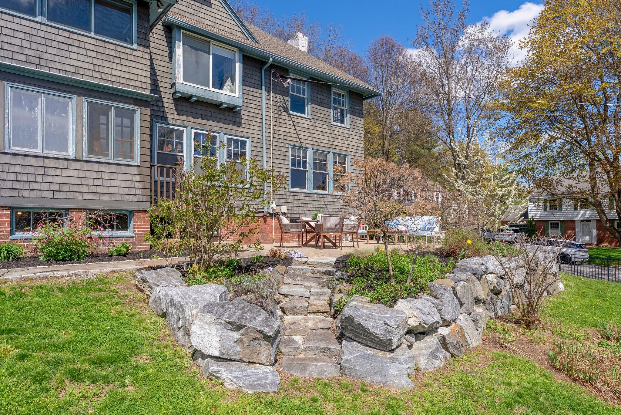 160 Craigie Street Portland, ME 04102 - Photo 15 of 73 Backyard Angle