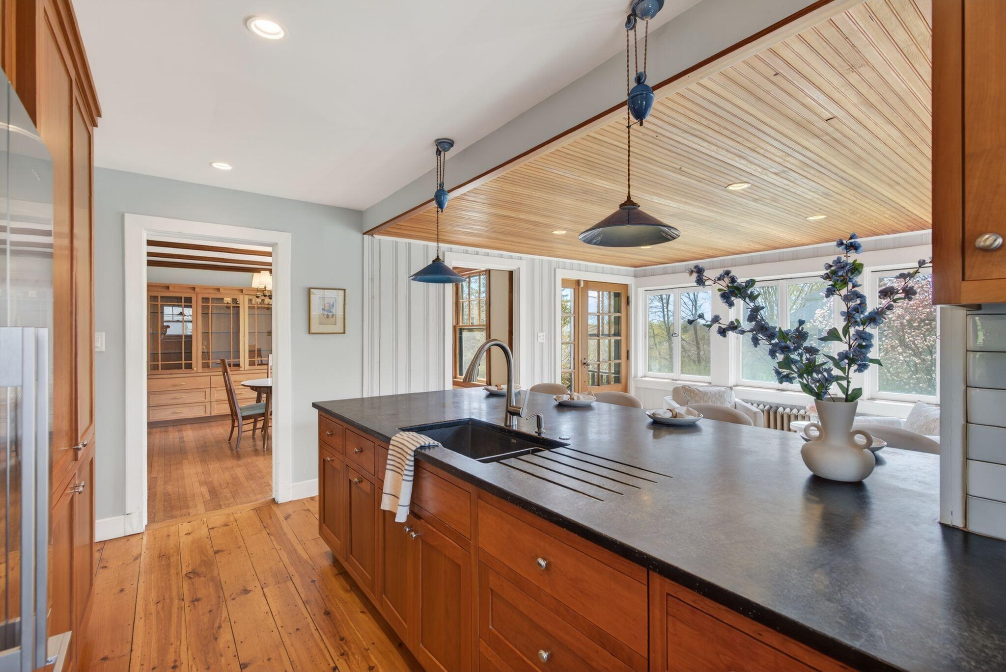 160 Craigie Street Portland, ME 04102 - Photo 39 of 73 Kitchen Perspective