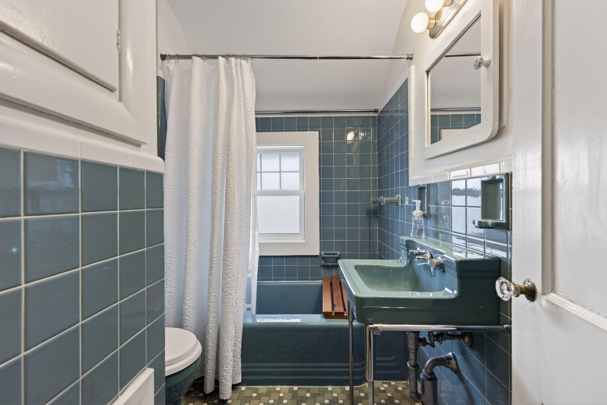 160 Craigie Street Portland, ME 04102 - Photo 69 of 73 Second Full Bath