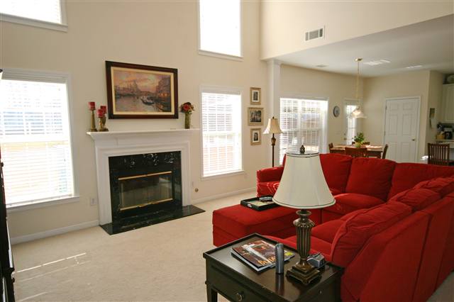 8 Collier Lane Greer, SC 29650 - Photo 2 of 10 Gallery Image 2