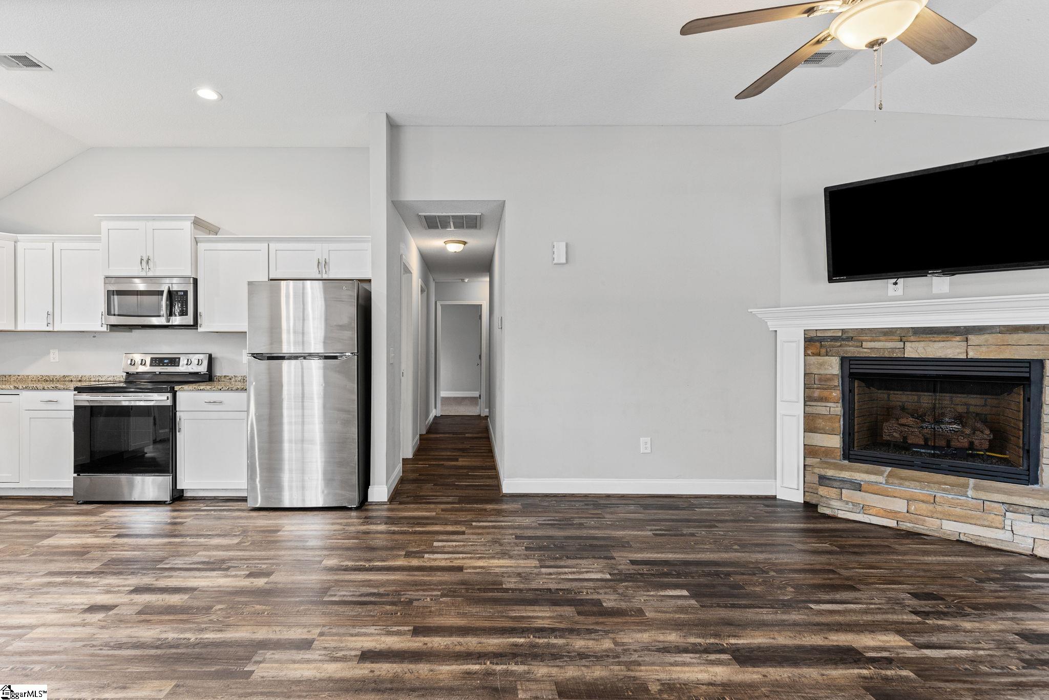 210 Jordan Road Lyman, SC 29365 - Photo 3 of 19
