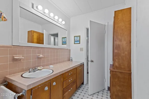 $435,000 | 272 Highway 101, Beaufort, NC 28516