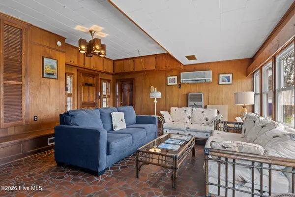 $435,000 | 272 Highway 101, Beaufort, NC 28516