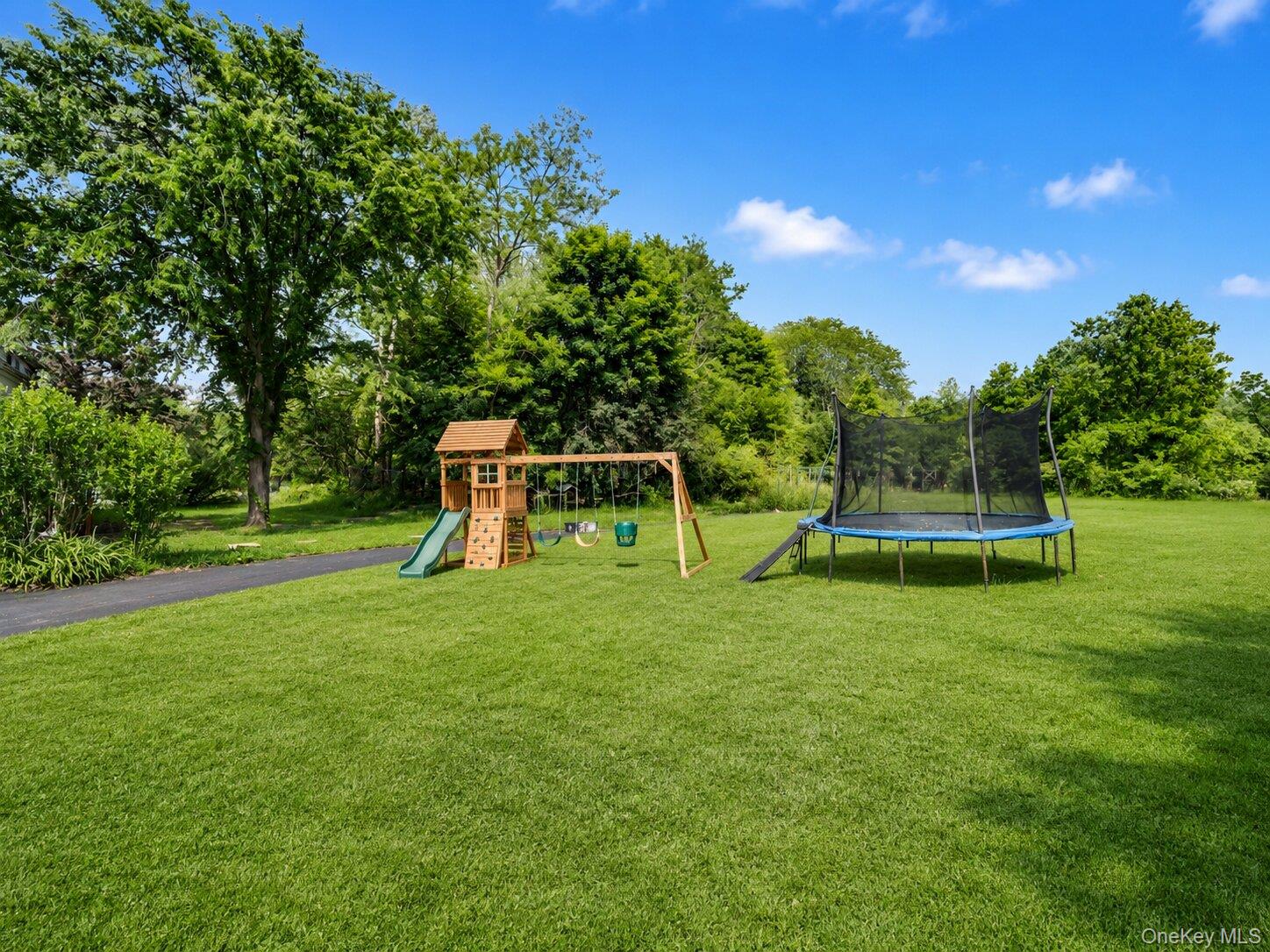25 Hill Road Middletown, NY 10941 - Photo 41 of 47 Virtually Staged.