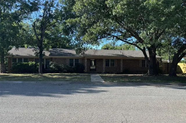 $350,000 | 1306 West Hill Lane, Coleman, TX 76834