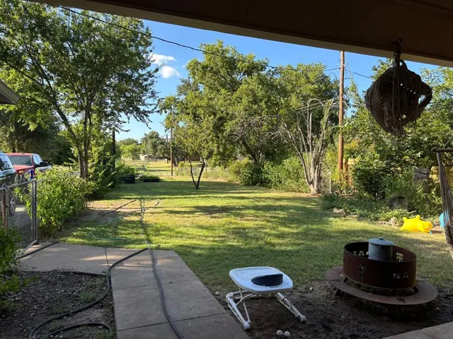 a view of yard with tree s