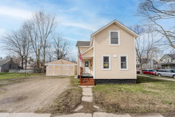 $190,000 | 1204 March Street, Kalamazoo, MI 49001