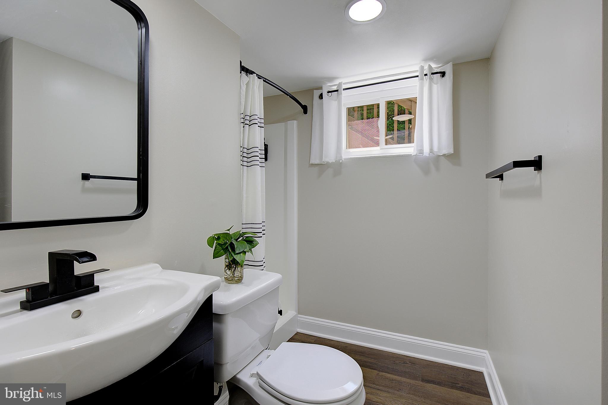 2190 Hallmark Court Gambrills, MD 21054 - Photo 33 of 42 Lower level full bathroom