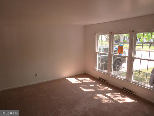 $300,000 | 123 Quail Hollow Drive, Dover, DE 19904