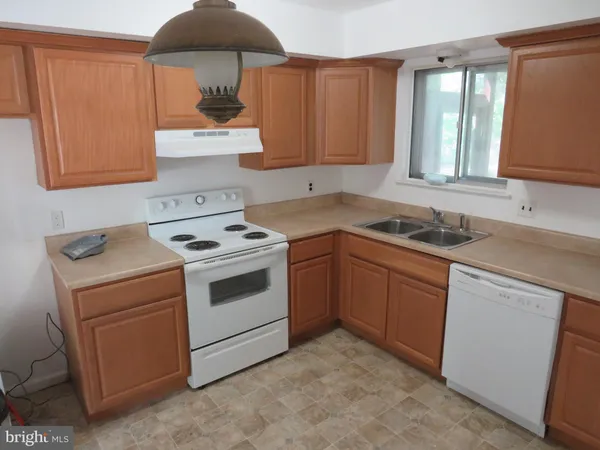 $300,000 | 123 Quail Hollow Drive, Dover, DE 19904