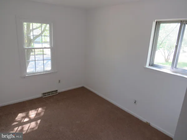 $300,000 | 123 Quail Hollow Drive, Dover, DE 19904